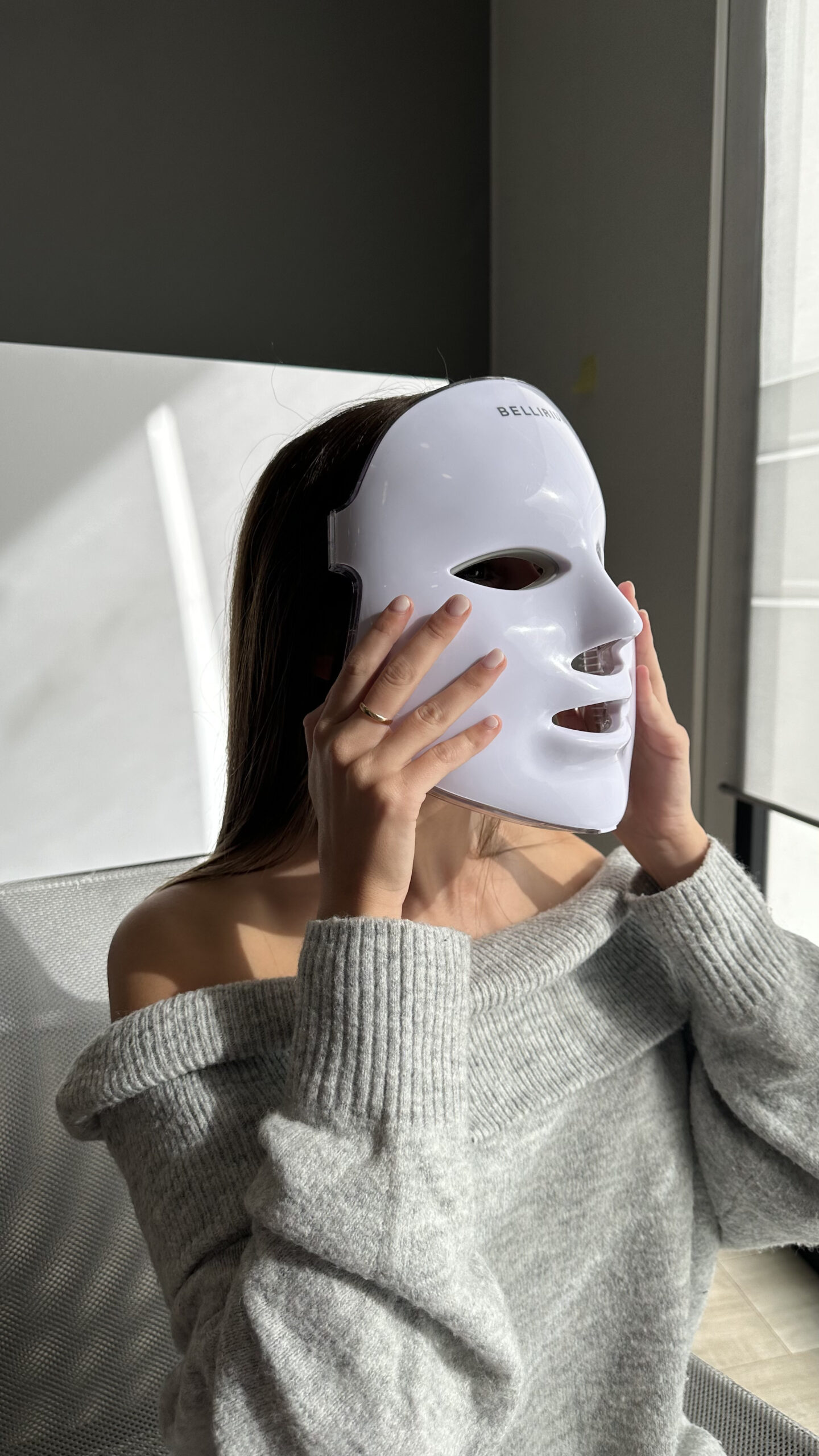 Ritual facial con máscara LED Bellirium